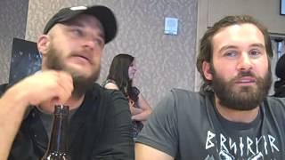 Dougs ComicCon Adventure Vikings Travis Fimmel amp Clive Standen [upl. by Jamilla]