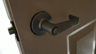 How to Replace Door Knob With No Screw EASY [upl. by Montfort263]