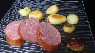 Saucisse de Morteau sur lit de pommes de terre [upl. by England944]