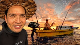 Hawaii Night Fishing and Grabbing Fat Lobsters [upl. by Anafetse]