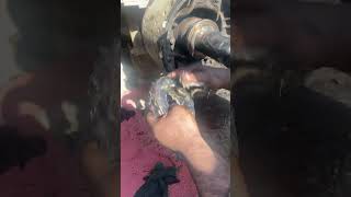 How to greese Hino wheel bearing automobile mechanic repair hino [upl. by Shayn20]