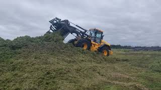 MDE 14ft Warrior Silage Fork Delivered to Maffra VIC put to work [upl. by Romola]