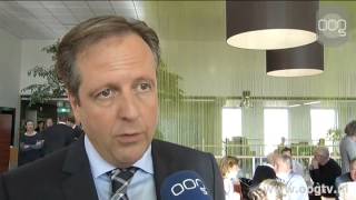 Pechtold geeft college op Hanzehogeschool [upl. by Ahsla322]